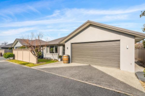Beauty on Bantry - Alexandra Holiday Home